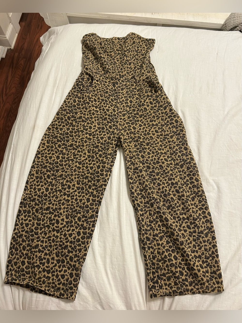 NWT So Me Leopard Print Strapless Wide Leg Denim Jumpsuit Large - Picture 3 of 12